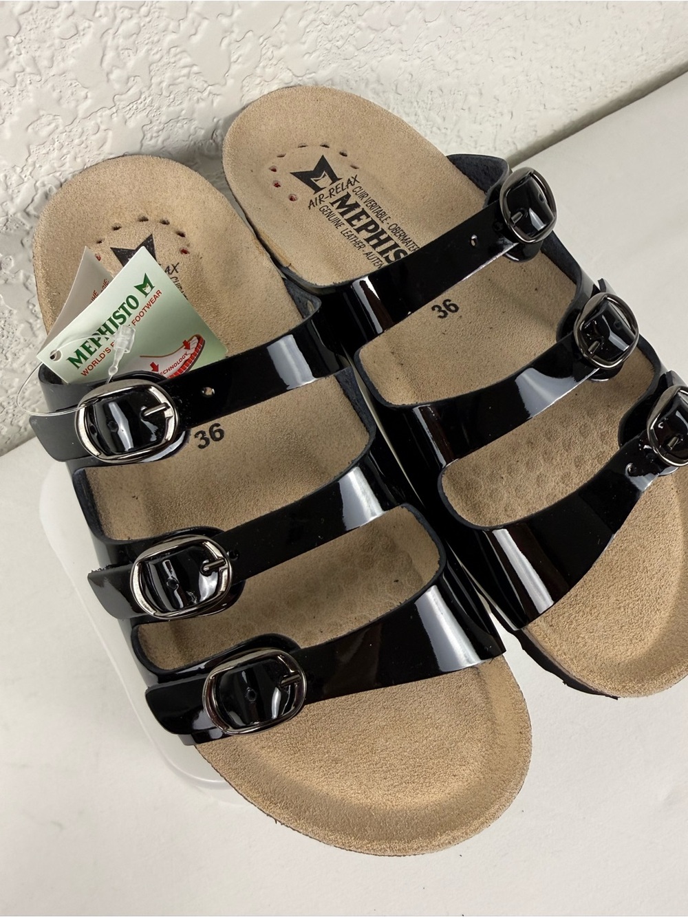 Mephisto Nolene Black Patent Leather Triple Strap Slide Sandals| NWT |EU 36 US 6 - Picture 2 of 10